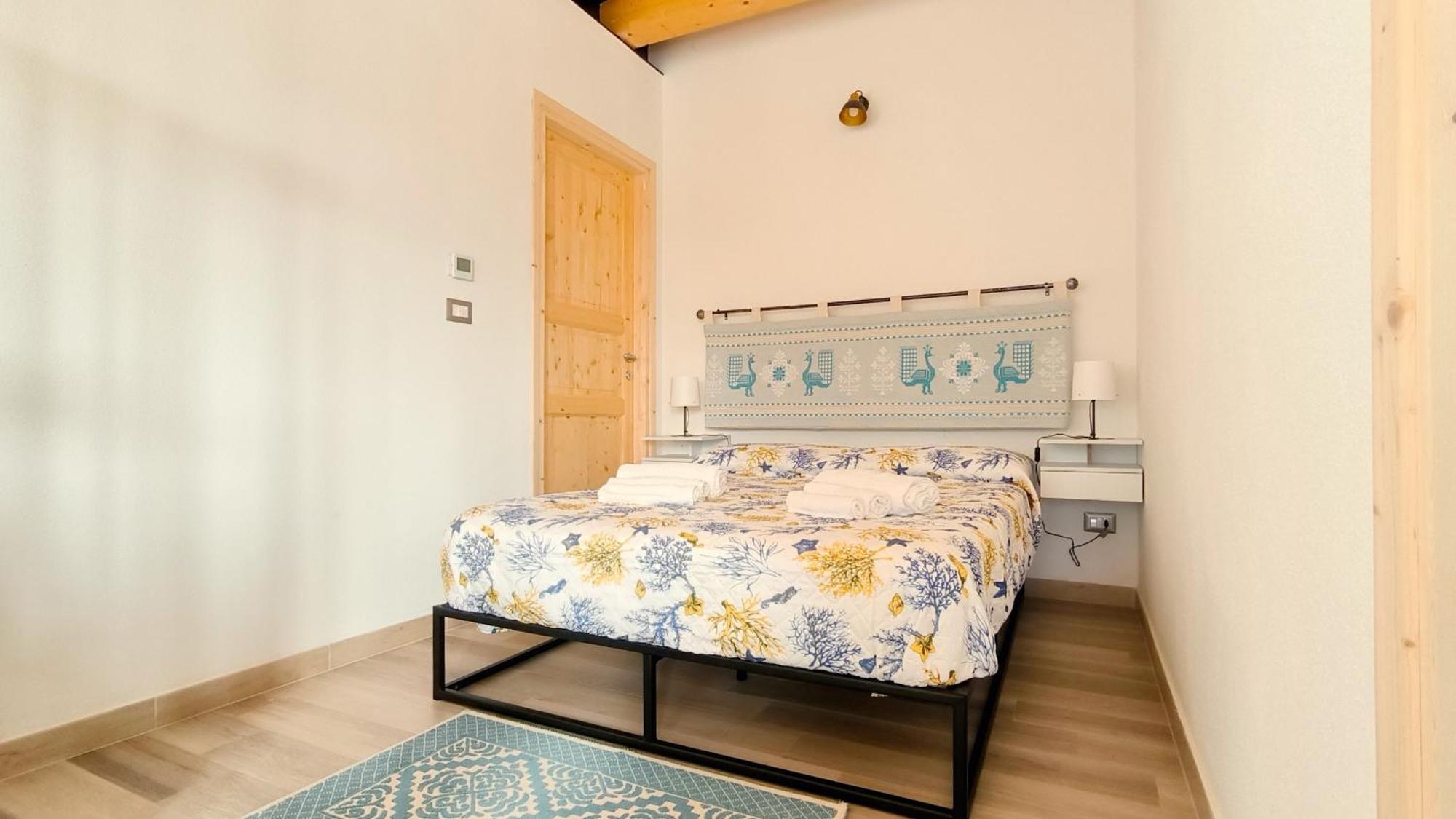Guesthouse I Tramonti Olmedo Exterior photo